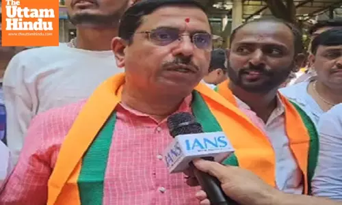 Union Minister slams Ktaka govt over 4 pc quota to Muslims in tenders