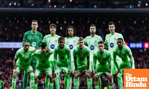 Barca fight back against Atletico to stay top in La Liga