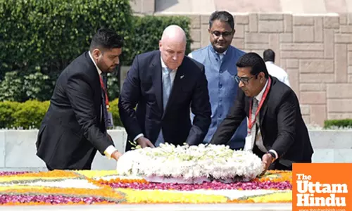 New Zealand PM Chris Luxon pays homage to Mahatma Gandhi