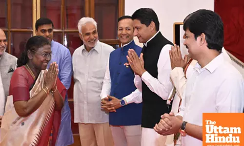 President Murmu Hosts MPs for Breakfast Meeting