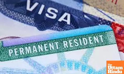 Senior Green Card Holders Under Microscope: US Border Officials Ramp Up Inspections