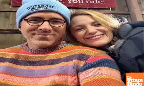 Blake Lively shares new selfie with hubby Ryan Reynolds amid legal battle