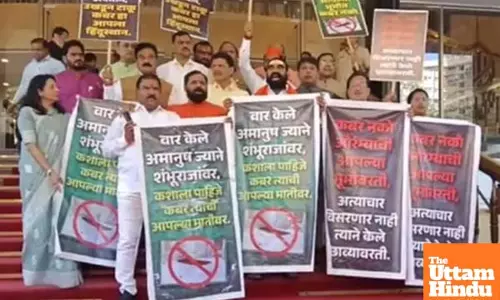 Shiv Sena legislators stage protest demanding removal of Aurangzebs grave