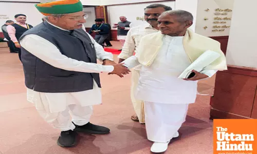 Union Minister Arjun Ram Meghwal Meets Ilaiyaraaja in Delhi