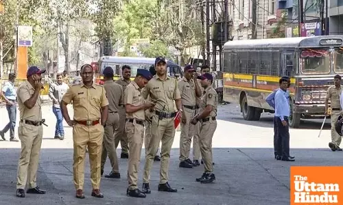 Nagpur Violence: Mob Harasses Female Police Officers, Makes Obscene Gestures; Case Registered
