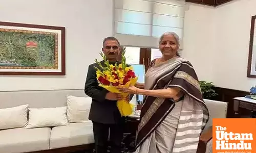 Sukhu met Sitharaman and discussed issues of state interest