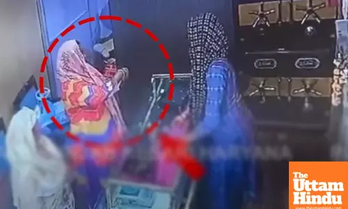 Fraudulent Women Steal Jewellery Worth Rs 4.5 Lakh from Faridabad Showroom