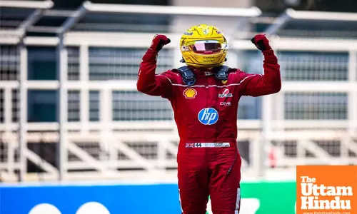 Hamilton wins Chinese GP Sprint to seal first triumph in Ferrari