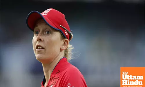 Heather Knight steps down as England captain after head coach Jon Lewis departure