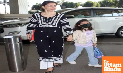 Celebrities Spotted at Airport