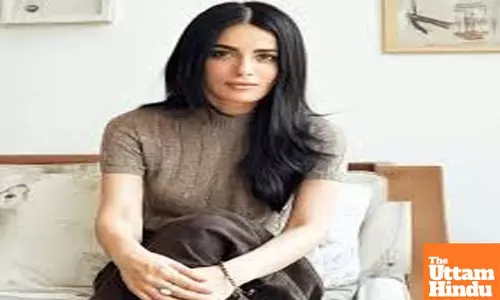 Radhikka Madan vibes to Ranbir Kapoor’s song as she reunites with family in Delhi