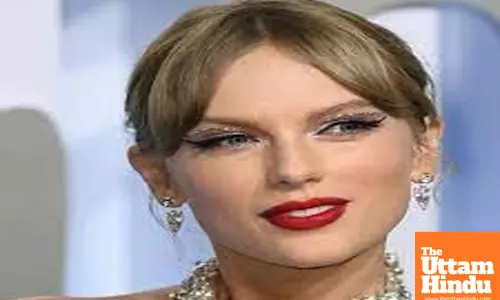 Taylor Swift comes out of Instagram Hiatus, praises Selena Gomez’s new album