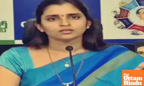 Betting apps case: Anchor Syamala Reddy appears before police