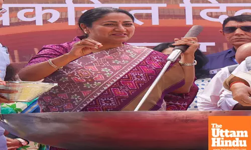 Delhi CM Rekha Gupta and Ministers Participate in Kheer Ceremony Ahead of Budget Session 2025
