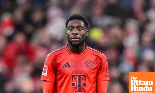 Bayerns Alphonso Davies ruled out for several months with ACL injury