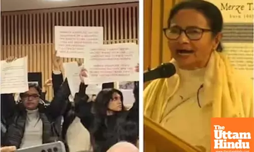 Mamata Banerjee Interrupted by Go Back Slogans During Speech at London College