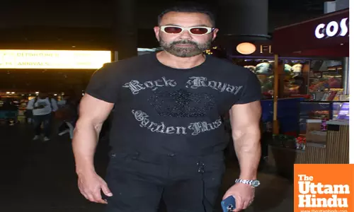 Celebrities Spotted At Airport