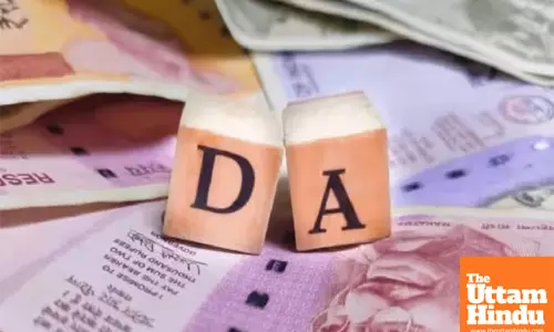 BIG BONUS FOR GOVERNMENT EMPLOYEES: Dearness Allowance Hiked to 55%!