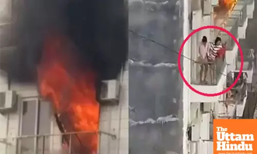 BLAZE AT ANNAPOORNA HOSTEL: Students Escape Fire in Greater Noida, Watch Video