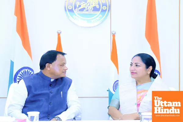 Delhi CM meets Odisha CM