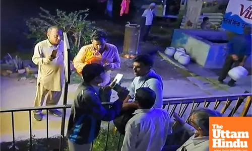 Scuffle Erupts Between Passenger and Haryana Roadways Checking Team Over Fine Dispute