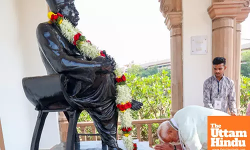 Title : Nagpur: PM Modi visits Smruti Mandir