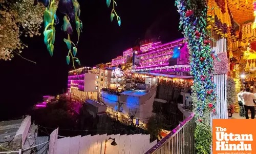 Mata Vaishno Devi Gets Lit! Devotees Celebrate as Special Navratri Perks Roll Out