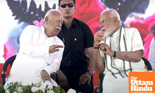 Succession Saga: Rauts Claim of Modis Retirement Sparks Denial from Fadnavis and RSS