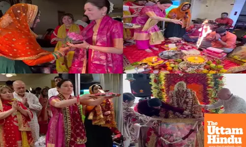 Tamannaah Bhatia looks immersed in bhakti at Mata Ki Chowki during Navratri