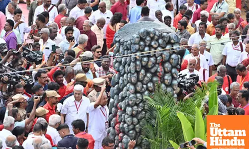 CPI(M) leaders and supporters pay tribute to the heroic martyrs of Venmani