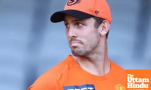 Mitchell Marsh re-signs three-year contract with Perth Scorchers