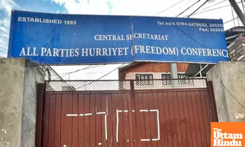 Three more constituents of Hurriyat pledge allegiance to Constitution