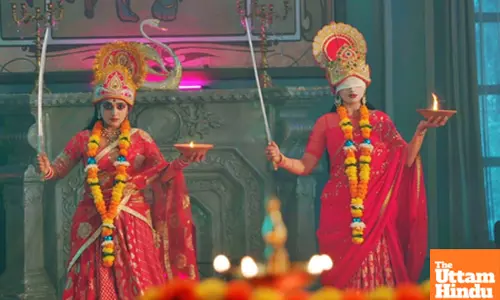 Radhika Muthukumar showcases power through Kali Khappar dance