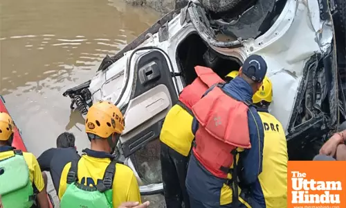 Uttarakhand Tragedy: Thar Vehicle Plunges into Alaknanda River, 5 Dead