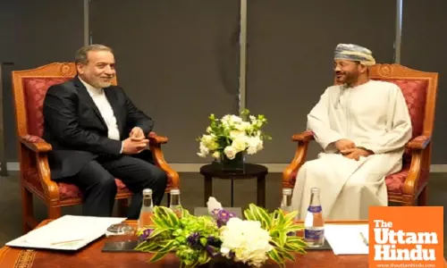 Iranian, Omani FMs meet ahead of indirect Iran-US talks