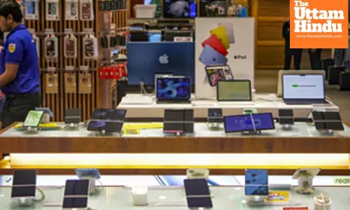 U.S. Removes 10% Tariff on Smartphones, Computers, and Other Electronics