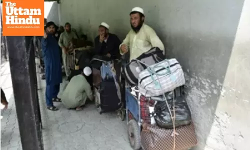 Pakistan expels over 850 Afghan families in single day