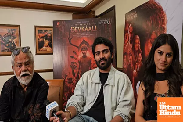 Sanjay Mishra breaks silence on Fawad Khan’s Bollywood return, calls it an ‘international issue’ Sanjay Mishra breaks silence on Fawad Khan’s Bollywood return, calls it an ‘international issue’