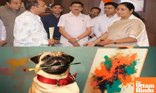 Delhi CM Rekha Gupta unveils poster for upcoming family Entertainer ‘Tomchi’