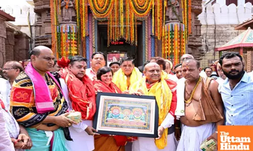 Sambit Patra and Delhi Assembly Officials Visit Shri Jagannath Dham