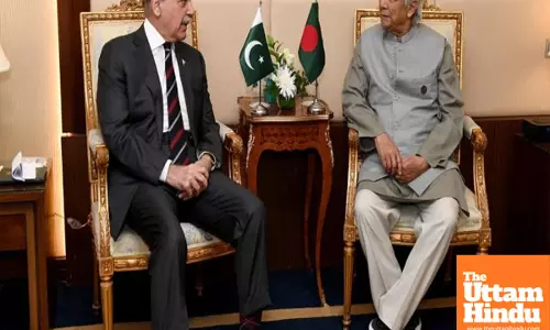 Pakistan Foreign Secretary in Bangladesh for first bilateral talks in 15 years