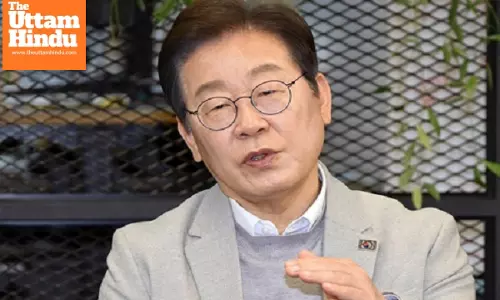 South Korea: Ex-Democratic party leader maintains strong lead in Presidential polls