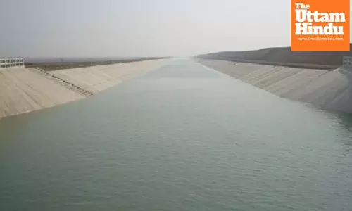 Pakistan: Bhutto threatens to withdraw support over disputed Indus canal project