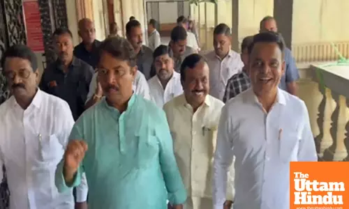 Ktaka BJP team meets Speaker; demands revocation of 18 MLAs suspension