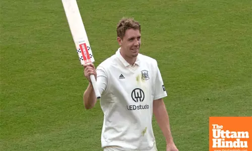 Green earns praise from county coach after important 100 at tricky time for Gloucestershire