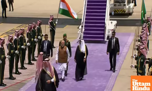 PM Modi begins Saudi Arabia visit, receives rousing welcome in Jeddah