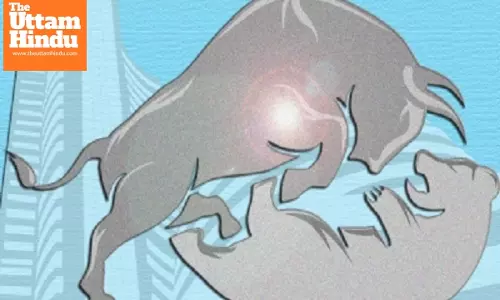 Sensex Surges Over 500 Points, Nifty Eyes 25,000 Milestone Backed by Global Optimism and Tech Buying