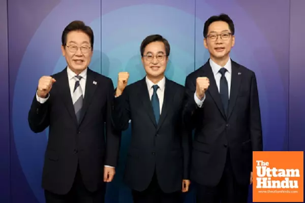 South Korea: Ex-DP leader Lee maintains big lead in presidential election poll