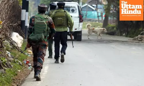 India summons top Pak diplomat, hands over formal Persona Non Grata note