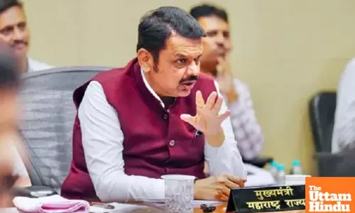 Special Flights Deployed by Fadnavis Govt to Bring Back 232 Tourists from Kashmir